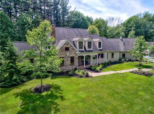 12150 Falls Rd, Chardon, OH 44024