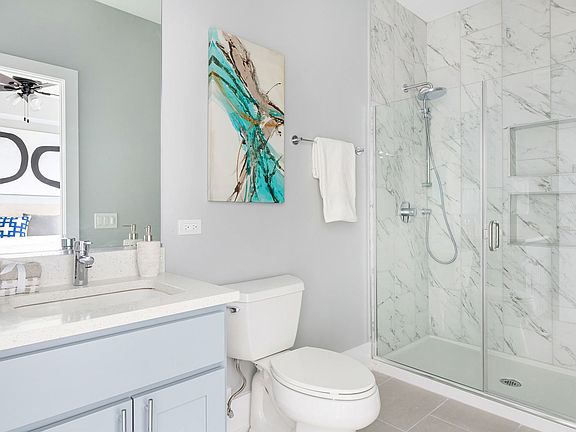 4th image of 504 Lyman Ave #103