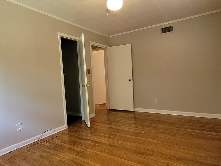 205 Government St — Photo 10