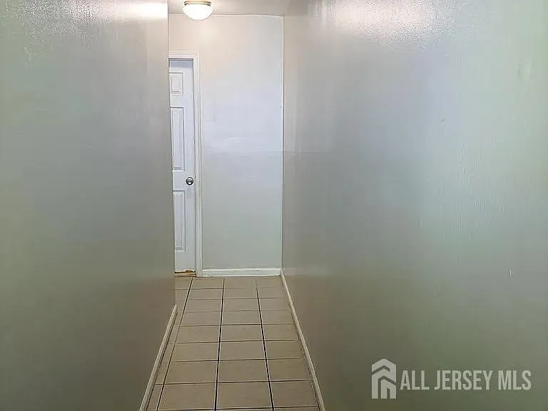 265 College Dr — Photo 12