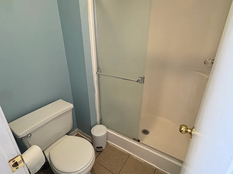 11834 Virginia Ave — Photo 19
