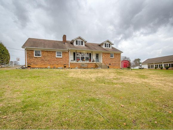 1st image of 117 Fairlawn Dr