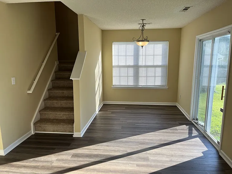 6130 Sid Crane Dr — Photo 9