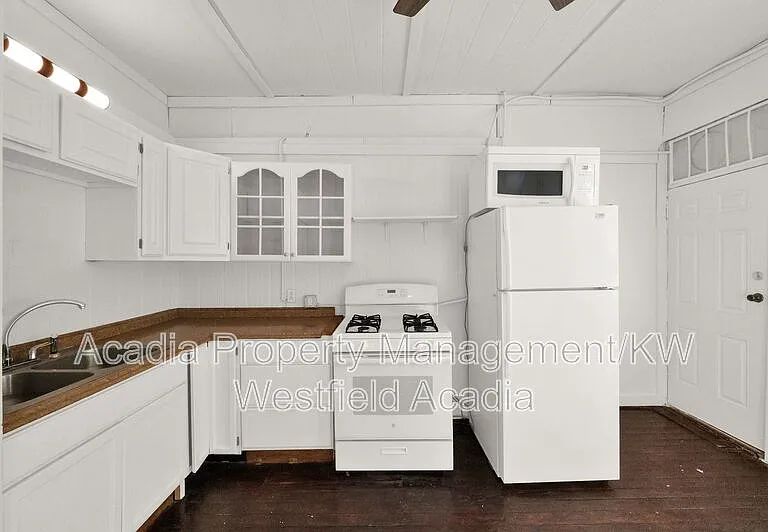 50 N Freedom Blvd #200 — Photo 3