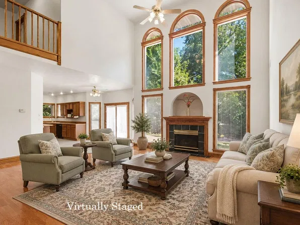 4003 Continental Ct, Columbia, MO 65203