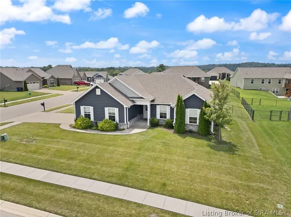 6003 Crestview Lane, Georgetown, IN 47122