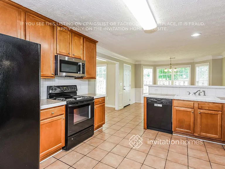 2802 Wynhaven Oaks Way — Photo 7