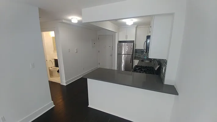 Rented by Metro Garden Realty NYC | media 6