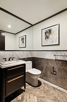 Bathroom, photo 1