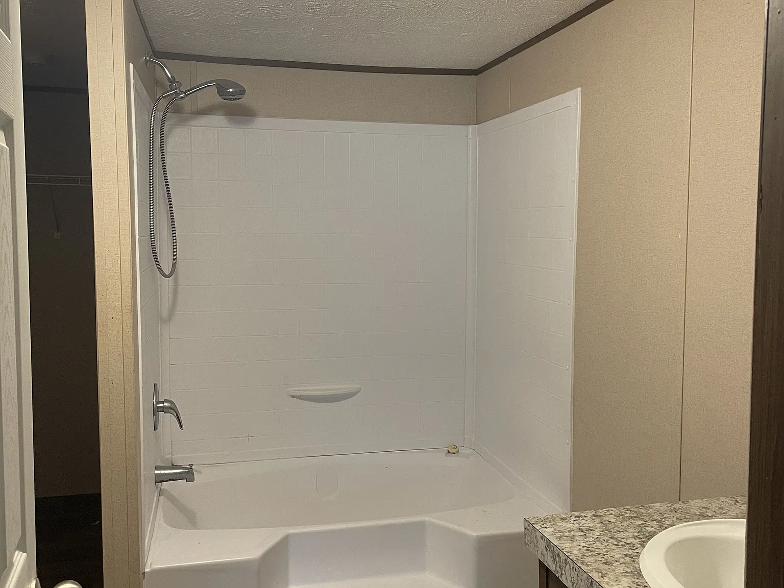 326 Oak Leaf Circle - 1 — Photo 2