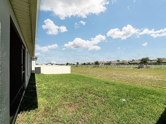 2nd image of 1027 Corso Dr