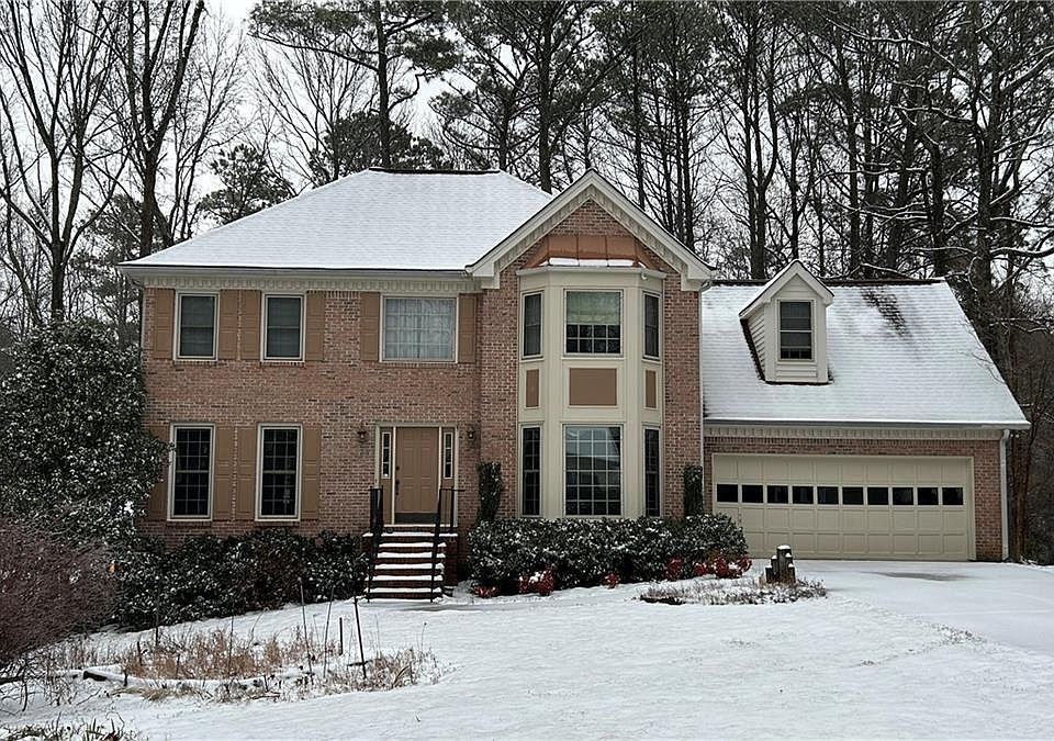 1st image of 947 Pinbrook Dr
