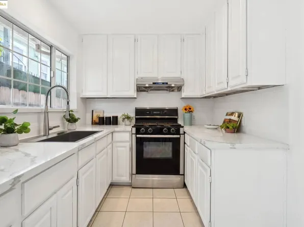 (undisclosed Address), Oakland, CA 94619