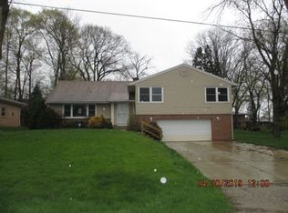 4922 Sovereign Blvd, Rockford, IL 61108