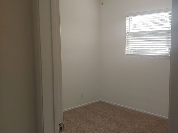 4th image of 4228 N Lakewood Blvd #8406820