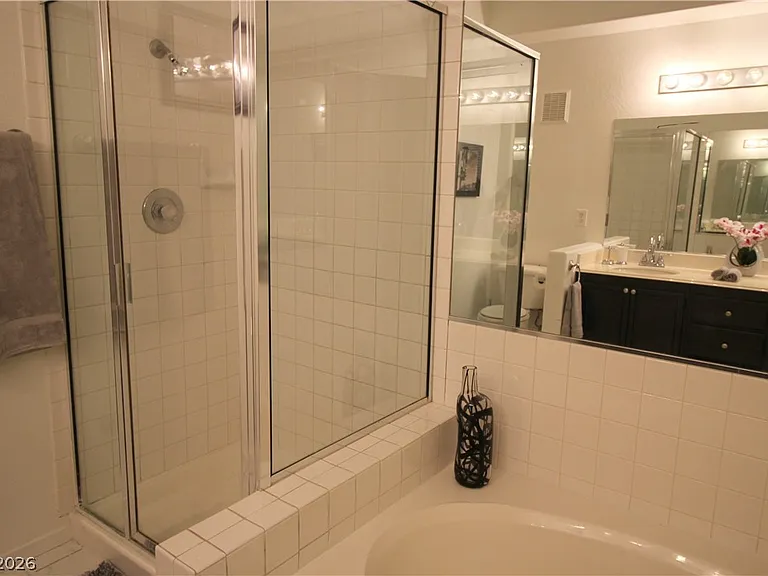 2201 Ramsgate Dr #416 — Photo 13
