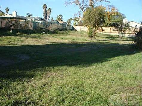 2nd image of 347 W Los Angeles Dr