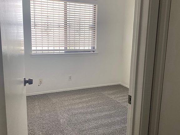 5th image of 2110 Cascade Dr