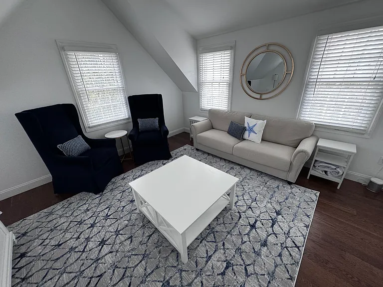 215 Windmill Ln — Photo 14