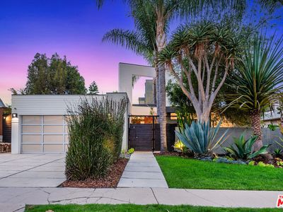 5718 W 75th St, Los Angeles, CA, 90045
