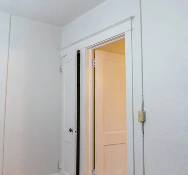113 Midway Ave #2 — Photo 6