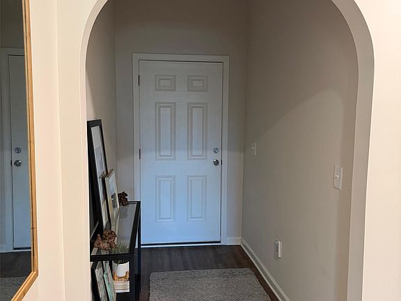 3rd image of 221 Dawsons Mill Way