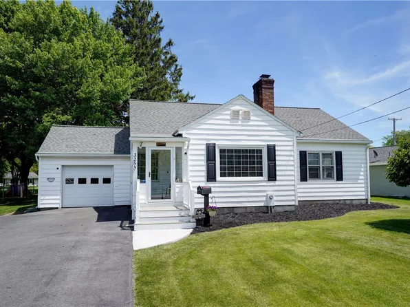 3253 State St, Caledonia, NY 14423