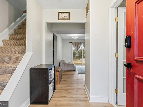 3rd image of 644 University Dr