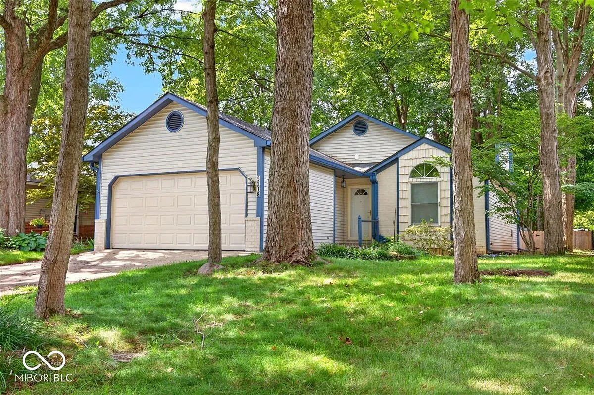 3 bed, 2.0 bath, 1343 sqft, $2,495 — Photo 1