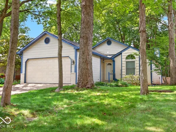 9218 N Park Ave, Indianapolis, IN 46240