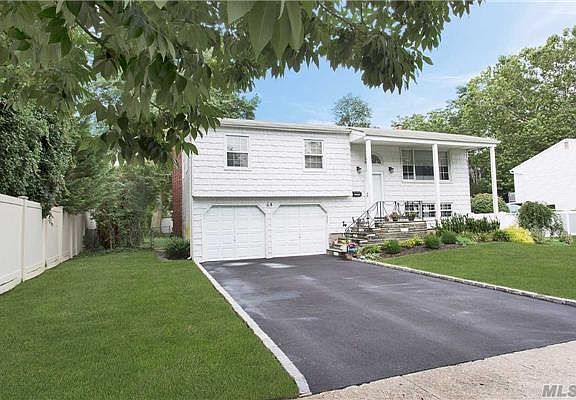 2nd image of 68 Barry Ln E