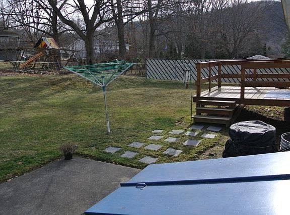 2nd image of 118 Acorn Dr