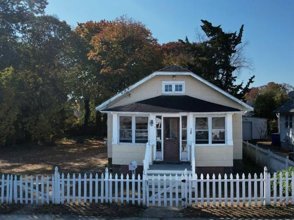 128 W Pierson Ave, Somers Point, NJ 08244