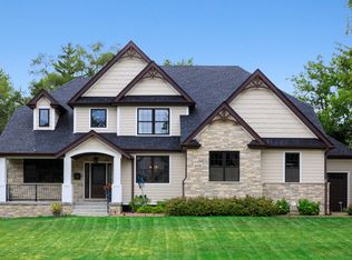 4408 Stonewall Ave, Downers Grove, IL 60515