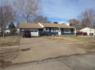 1003 Jefferson Ave, Hastings, NE 68901