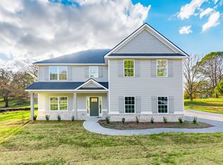 575 Mountain View Rd #17B, Hamilton, GA 31811