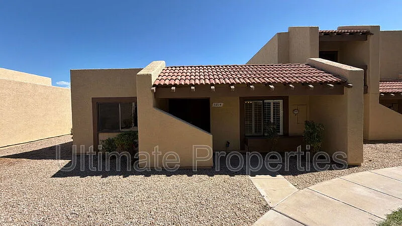 5814 W Gelding Dr