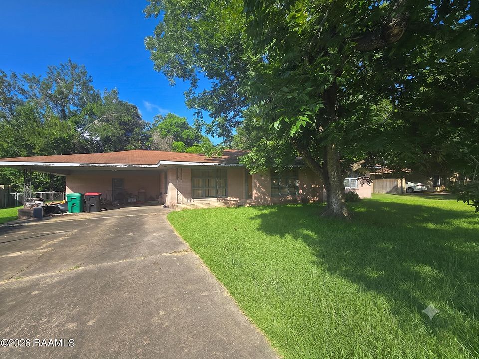 1st image of 111 Sunny Ln