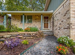 9460 Robin Ln, Sherwood, AR 72120