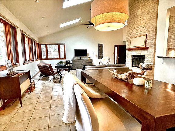 3rd image of 3019 Hatley Dr