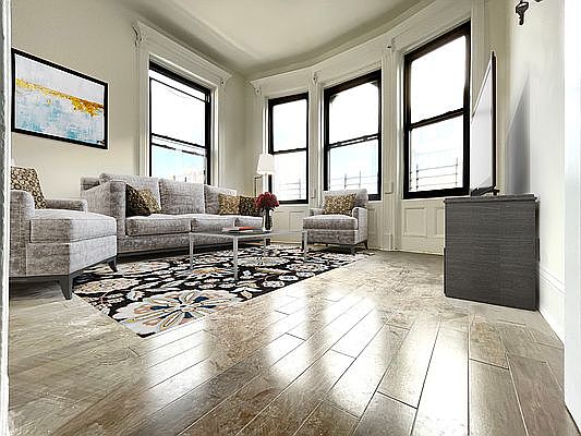 1st image of 101 W 75th St APT 2B