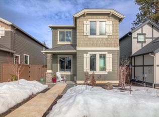 20864 SE Gateway Dr, Bend, OR 97702