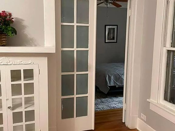 4th image of 517 W Summit Ave #1