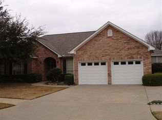 2206 Point Dr, Monroe, LA 71201