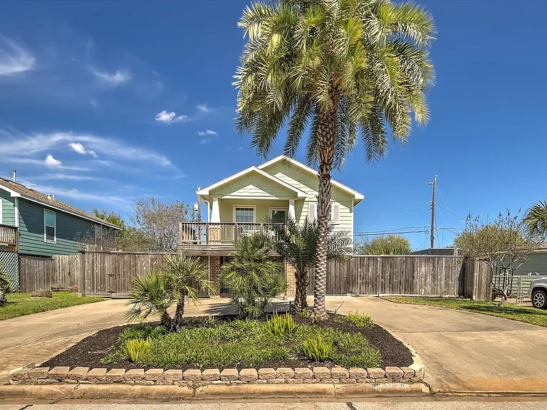 1618 Bayou Shore Dr — Photo 2