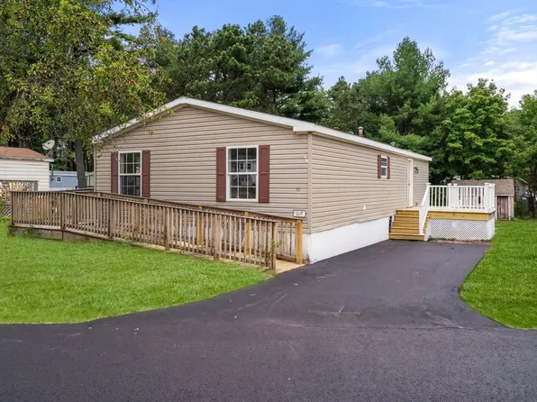 10 Marks Way, Carver, MA 02330