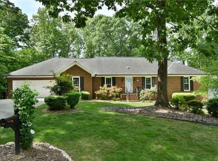 401 Havershire Dr, Jamestown, NC 27282