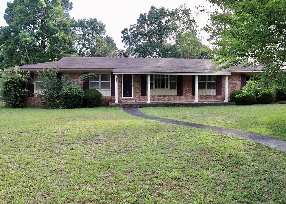 1st image of 4006 Oak Dr