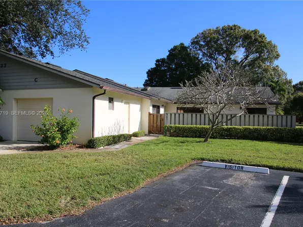 1433 Captains Walk #18C, Fort Pierce, FL 34950