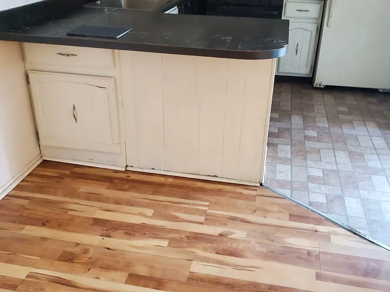 2721 Roundtree Dr — Photo 16